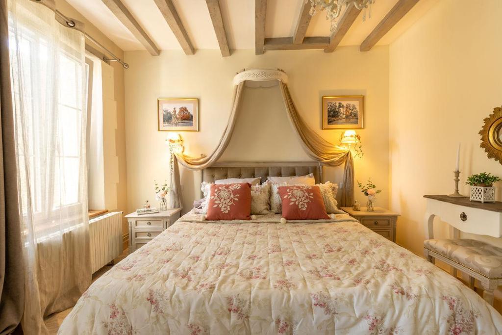 Le Clos Des Roses Chambres Et Tables D Hotes Meusnes Kültér fotó
